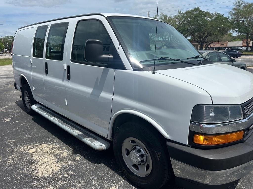 Chevrolet Express Cargo Van 2500 135" WB RWD 2018