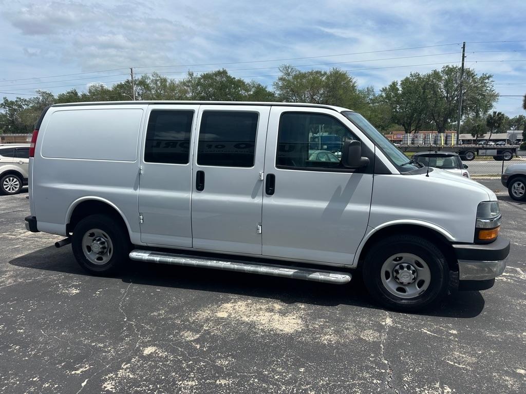 Chevrolet Express Cargo Van 2500 135" WB RWD 2018