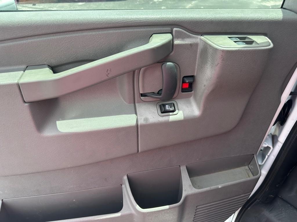 Chevrolet Express Cargo Van 2500 135" WB RWD 2018