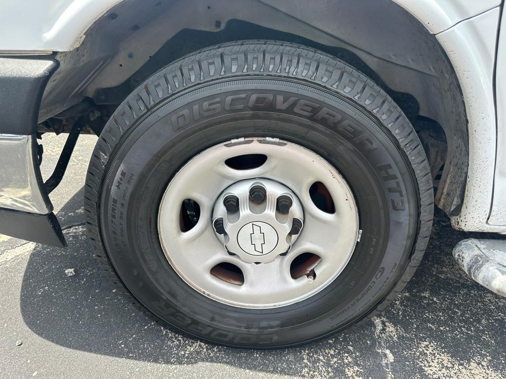 Chevrolet Express Cargo Van 2500 135" WB RWD 2018