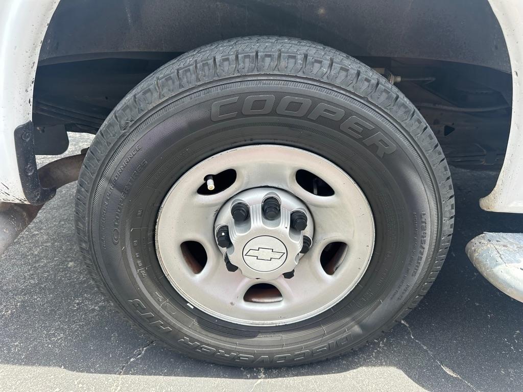 Chevrolet Express Cargo Van 2500 135" WB RWD 2018