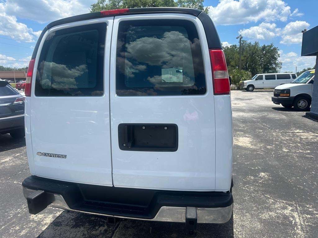 Chevrolet Express Cargo Van 2500 135" WB RWD 2018