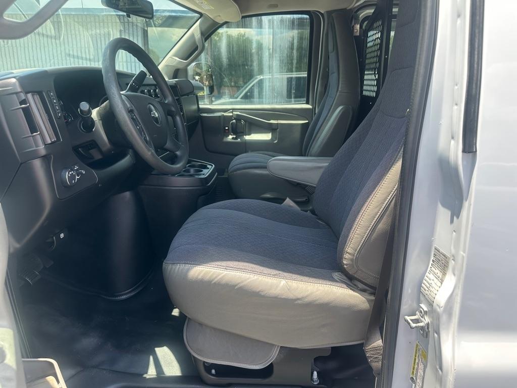 Chevrolet Express Cargo Van 2500 135" WB RWD 2018