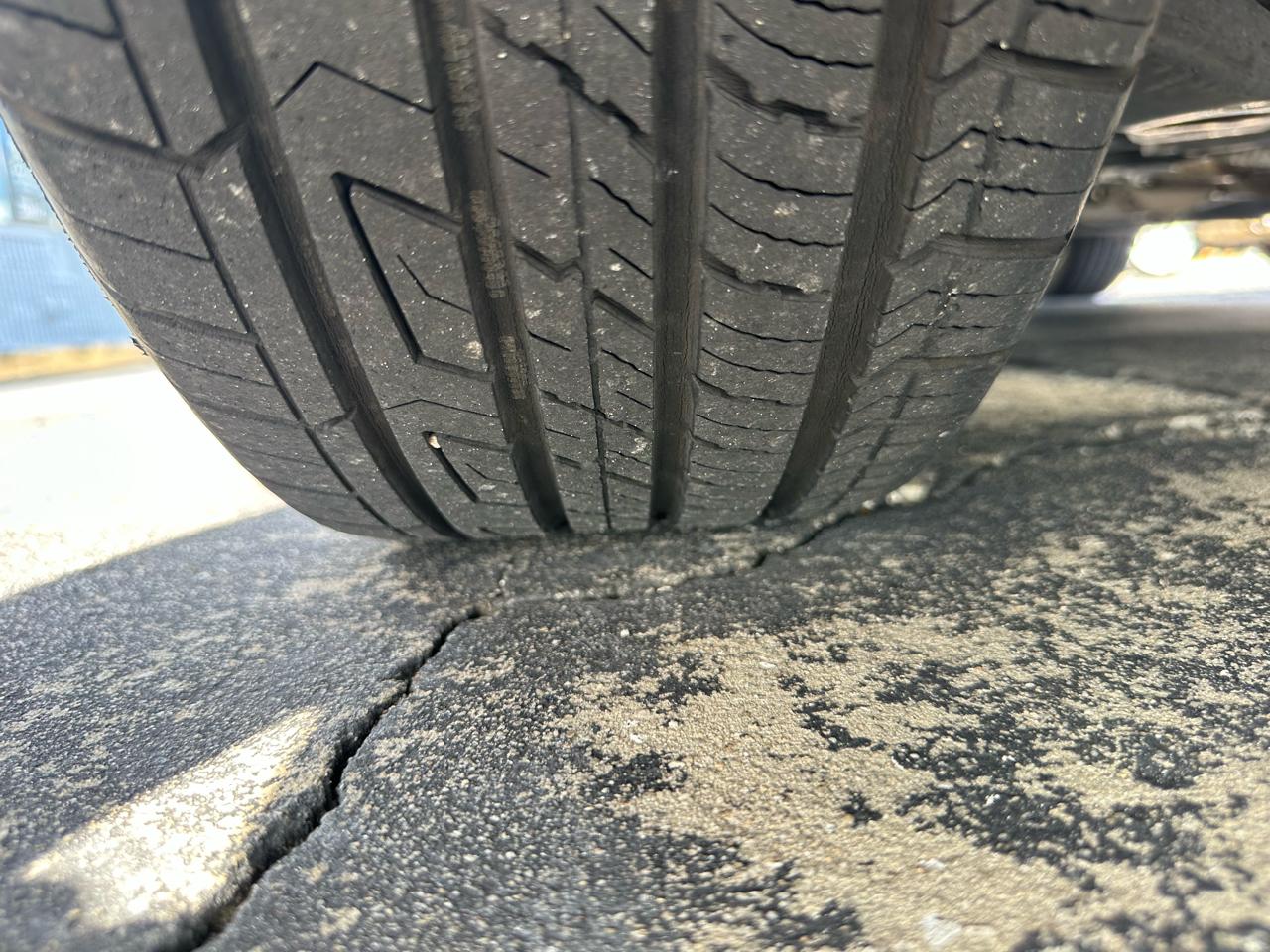 Toyota Prius V 5dr Wgn Two (Natl) 2013