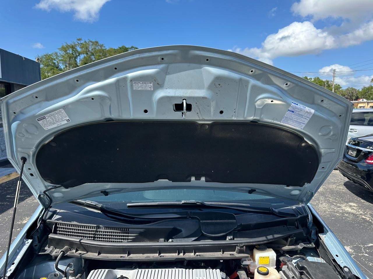 Toyota Prius V 5dr Wgn Two (Natl) 2013