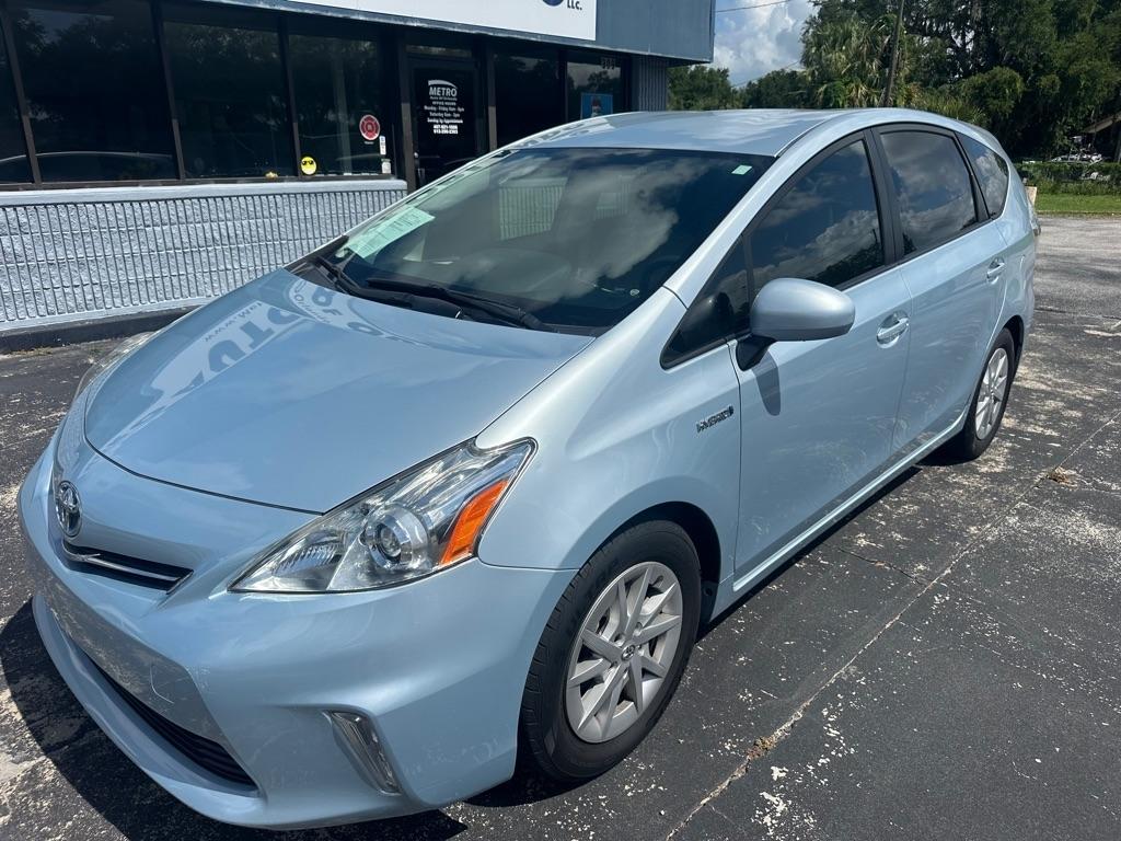 Toyota Prius V 5dr Wgn Two (Natl) 2013