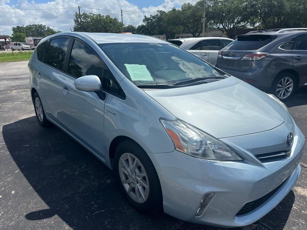 Toyota Prius V 5dr Wgn Two (Natl) 2013