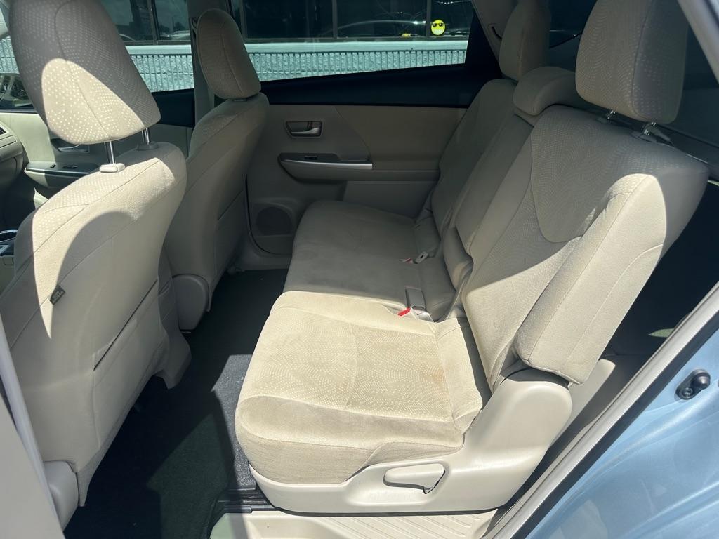 Toyota Prius V 5dr Wgn Two (Natl) 2013