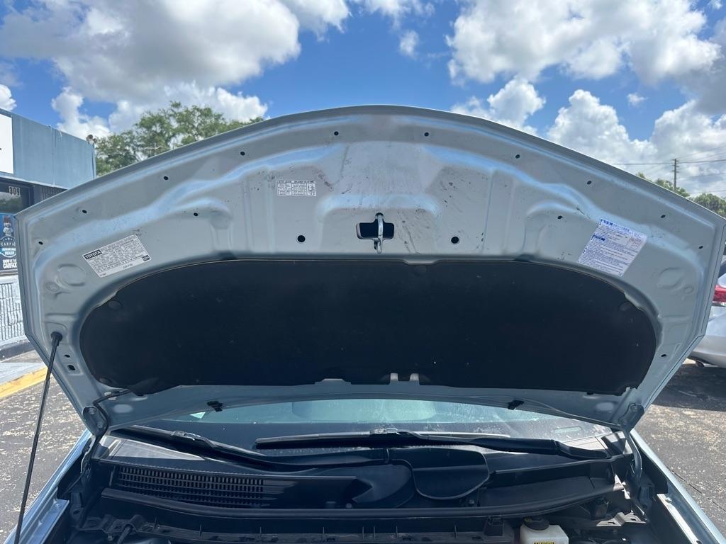 Toyota Prius V 5dr Wgn Two (Natl) 2013