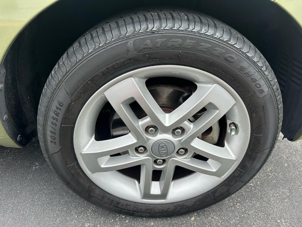 Kia Soul 5dr Wgn Auto + 2011