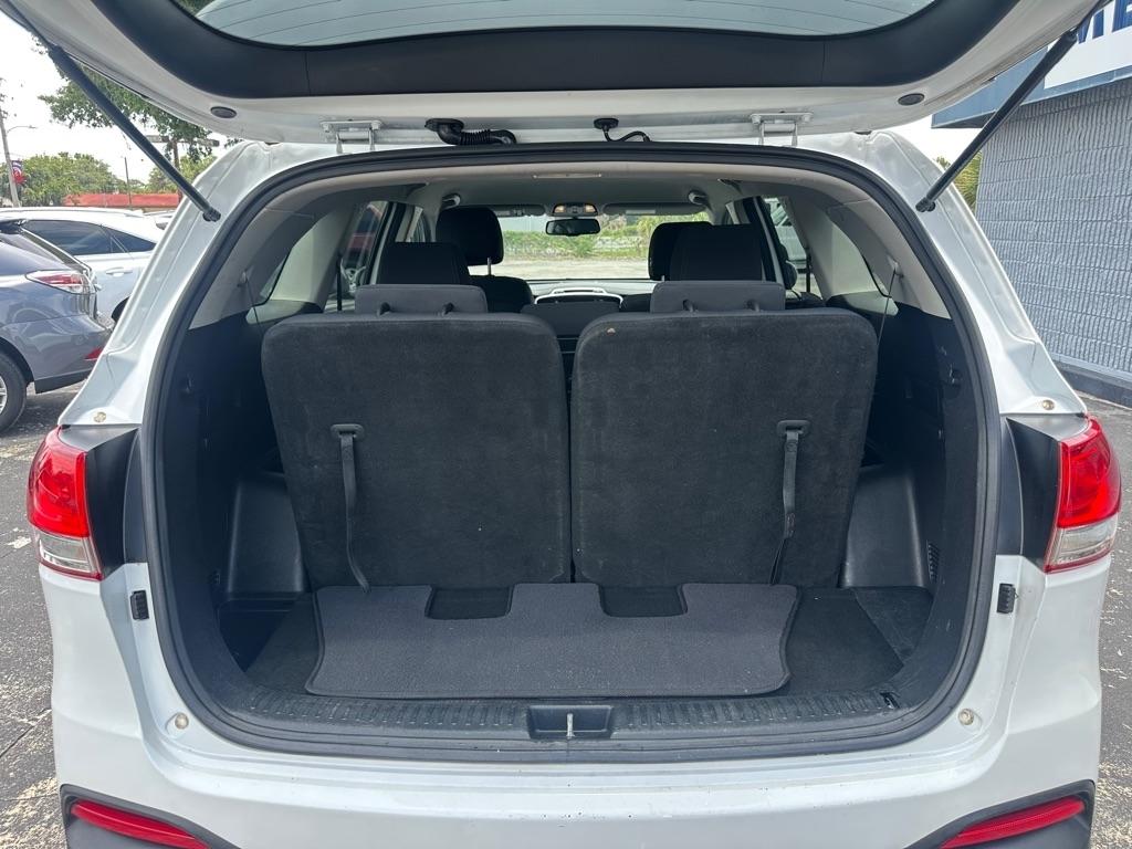 2017 Kia Sorento LX - Photo 9
