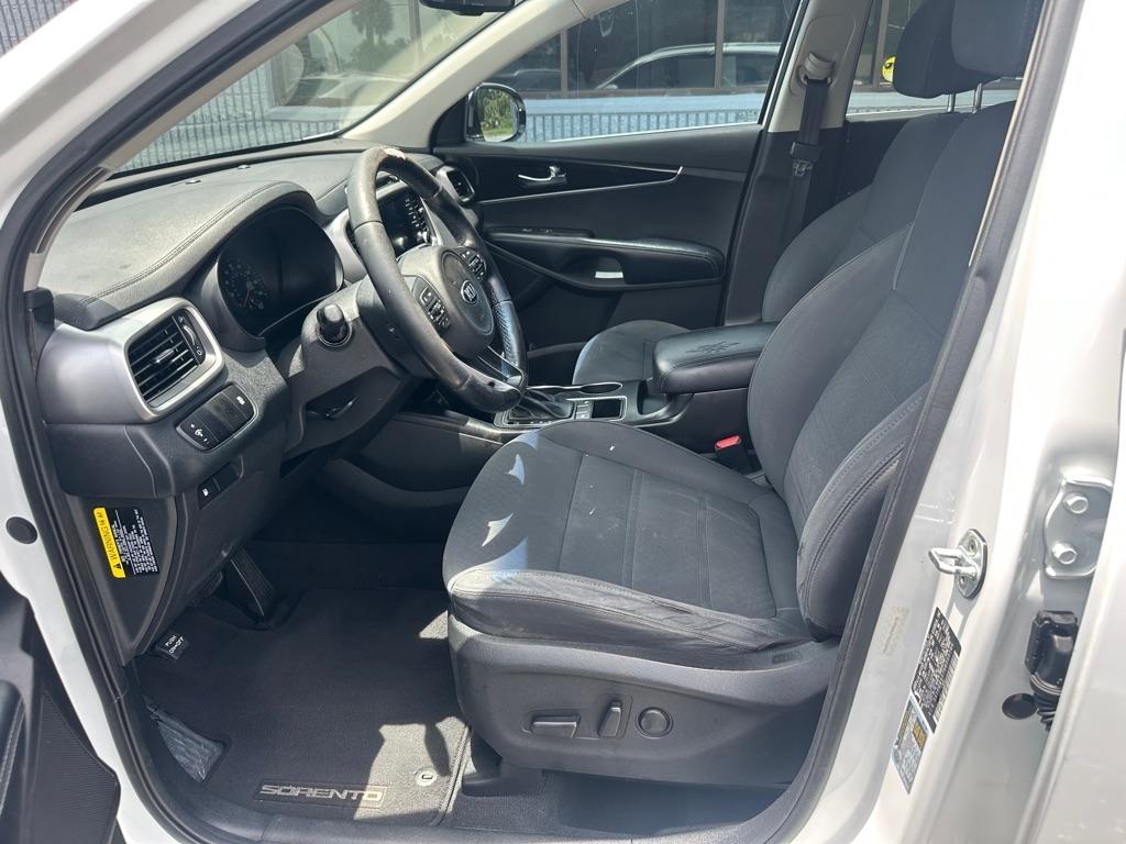 2017 Kia Sorento LX - Photo 13