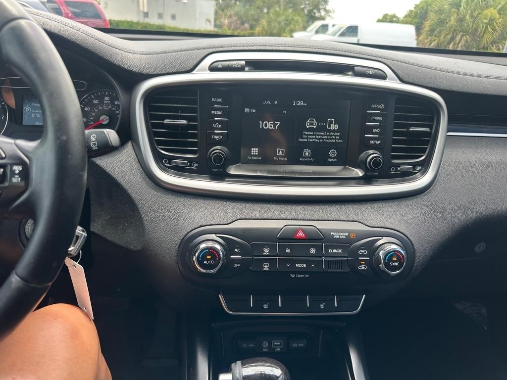 2017 Kia Sorento LX - Photo 15