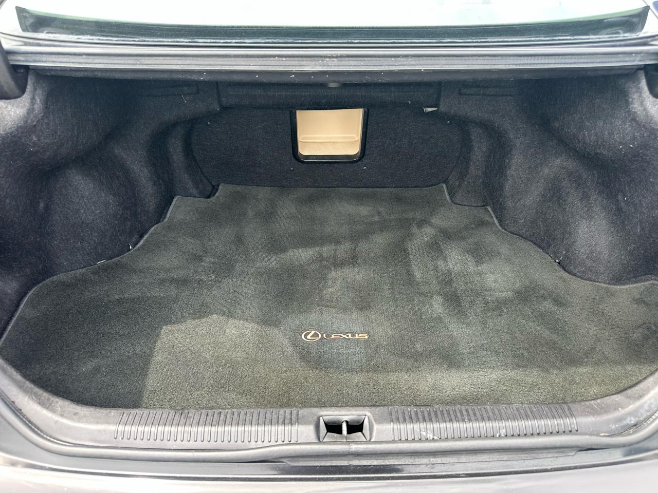 Lexus ES 350 4dr Sdn 2010