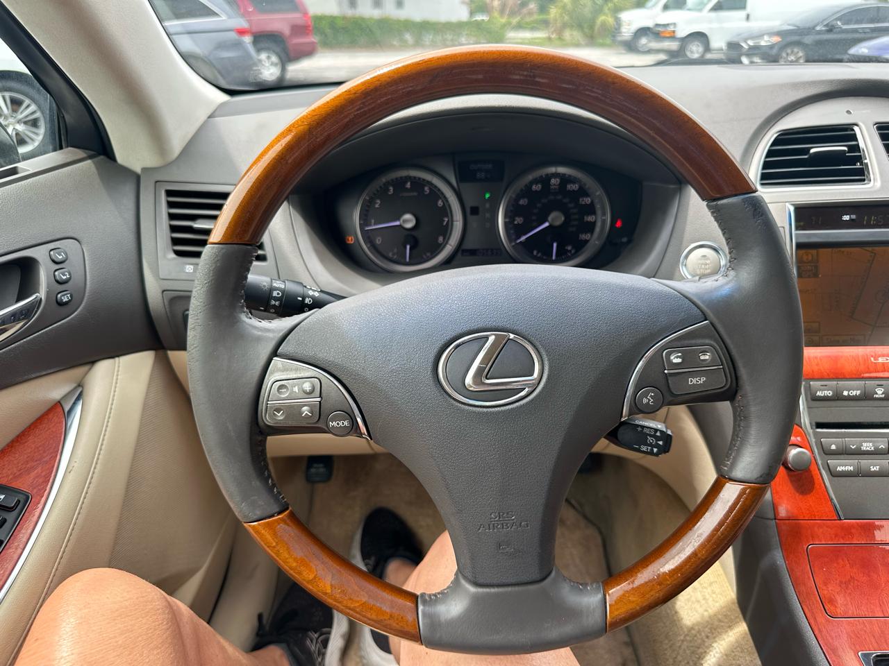 Lexus ES 350 4dr Sdn 2010