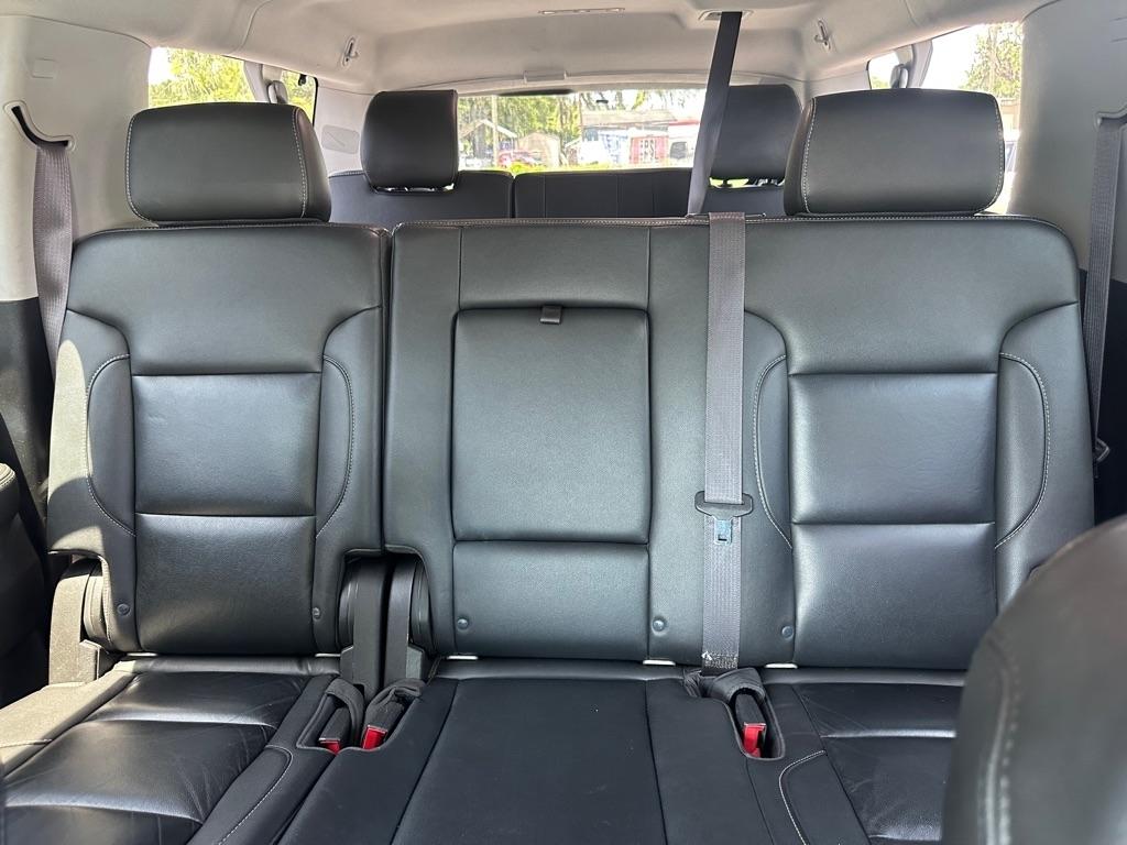 Chevrolet Suburban 4WD 4dr 1500 LT 2017