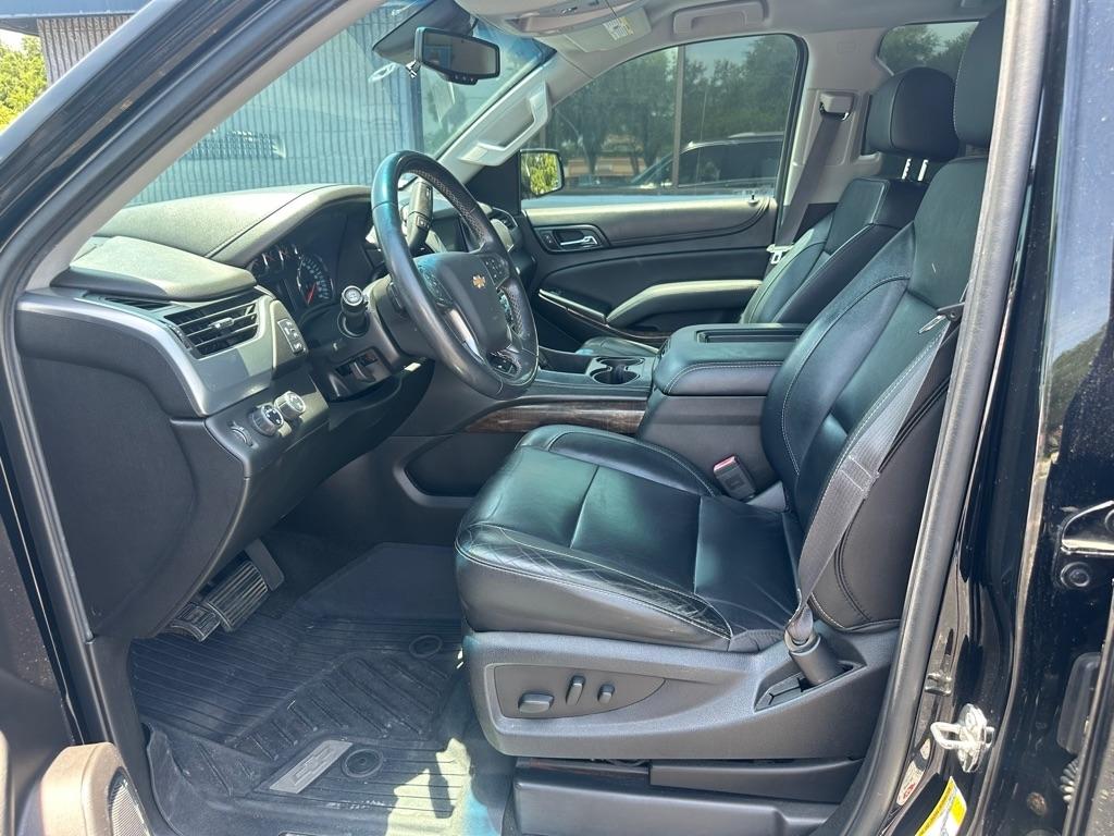 Chevrolet Suburban 4WD 4dr 1500 LT 2017