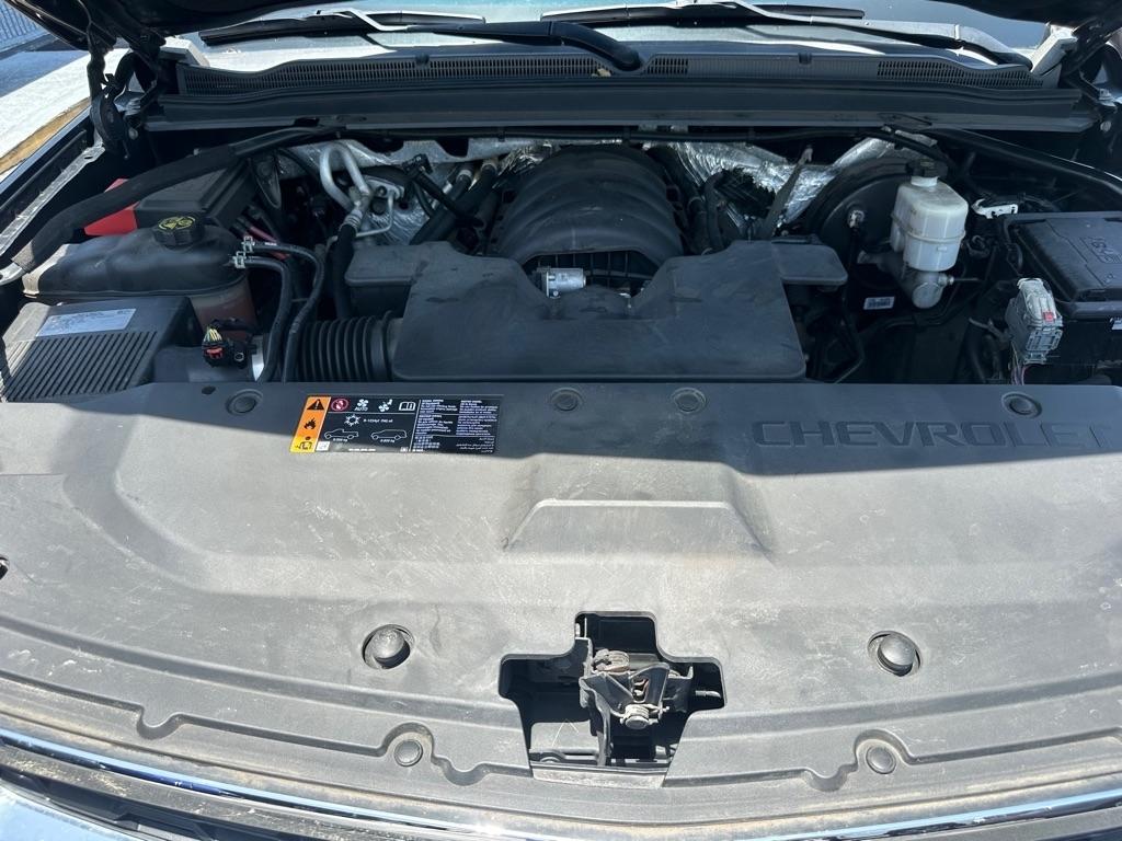 Chevrolet Suburban 4WD 4dr 1500 LT 2017