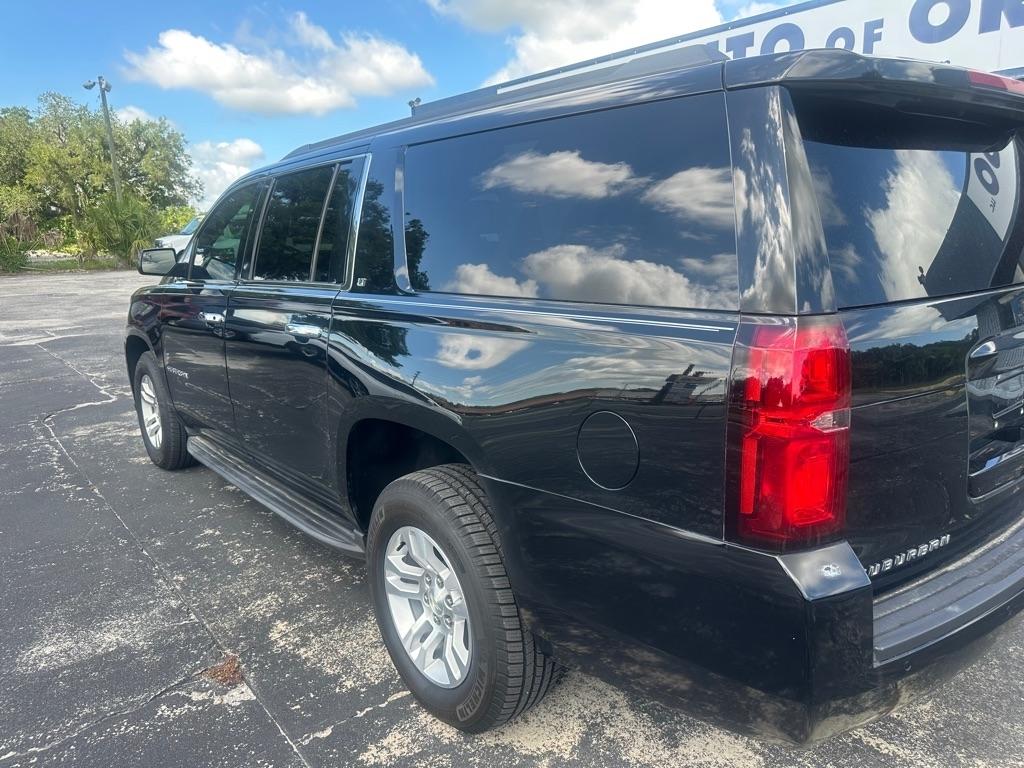 Chevrolet Suburban 4WD 4dr 1500 LT 2017