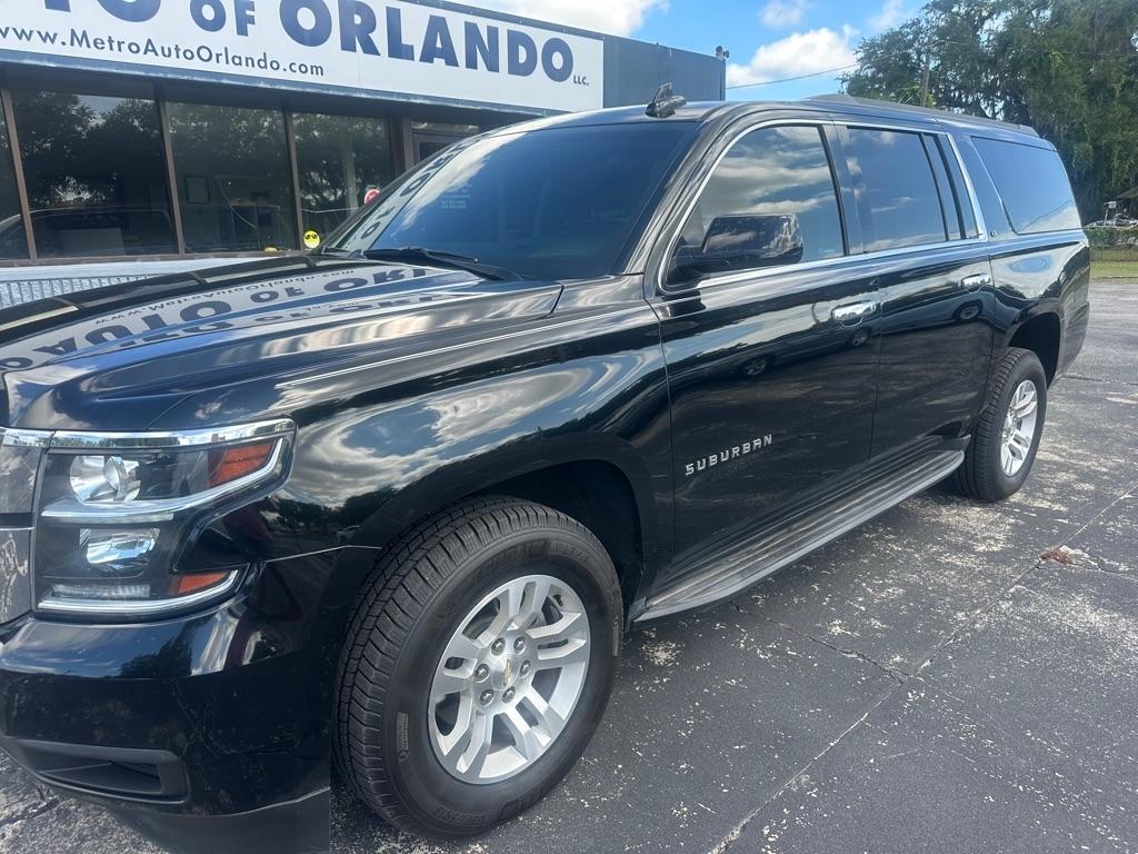 Chevrolet Suburban 4WD 4dr 1500 LT 2017