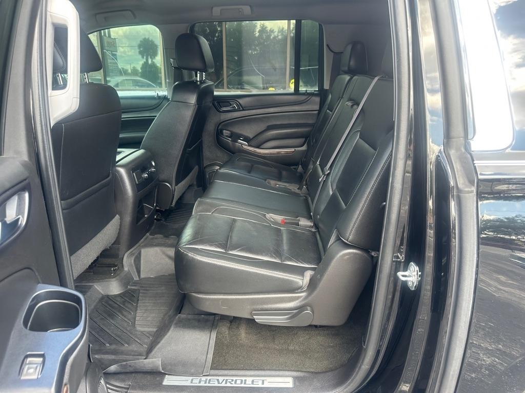 Chevrolet Suburban 4WD 4dr 1500 LT 2017