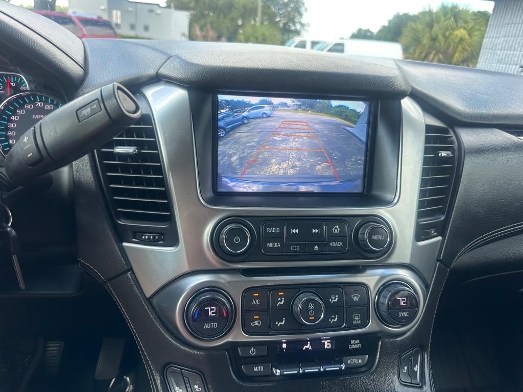 Chevrolet Suburban 4WD 4dr 1500 LT 2017