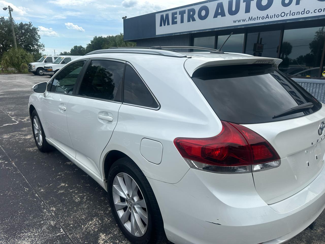 Toyota Venza 4dr Wgn I4 FWD LE (Natl) 2013