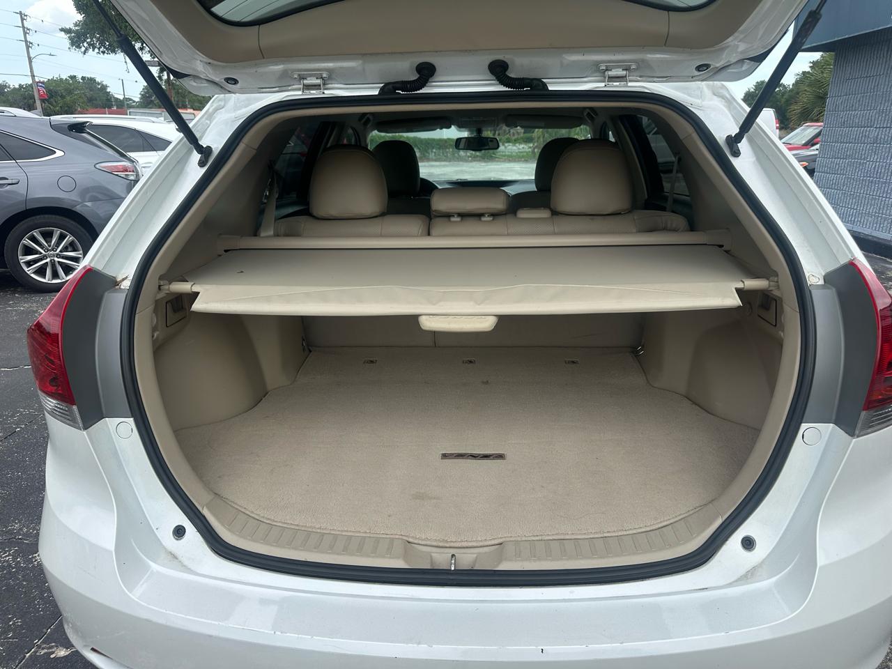 Toyota Venza 4dr Wgn I4 FWD LE (Natl) 2013