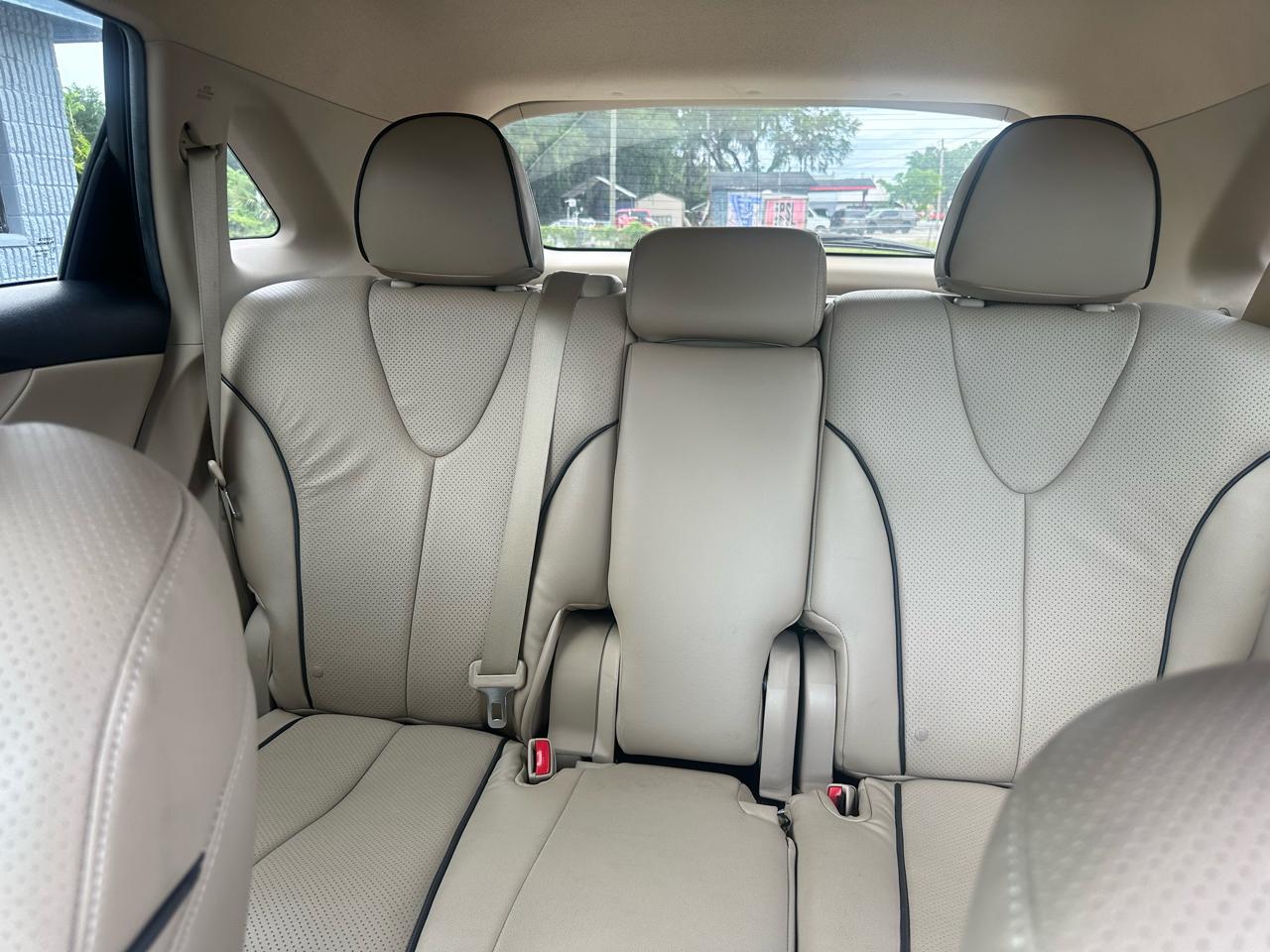 Toyota Venza 4dr Wgn I4 FWD LE (Natl) 2013