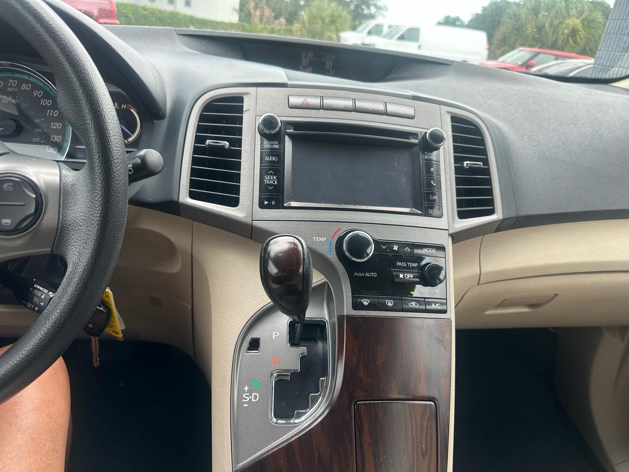 Toyota Venza 4dr Wgn I4 FWD LE (Natl) 2013