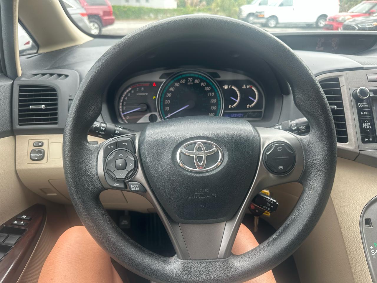 Toyota Venza 4dr Wgn I4 FWD LE (Natl) 2013