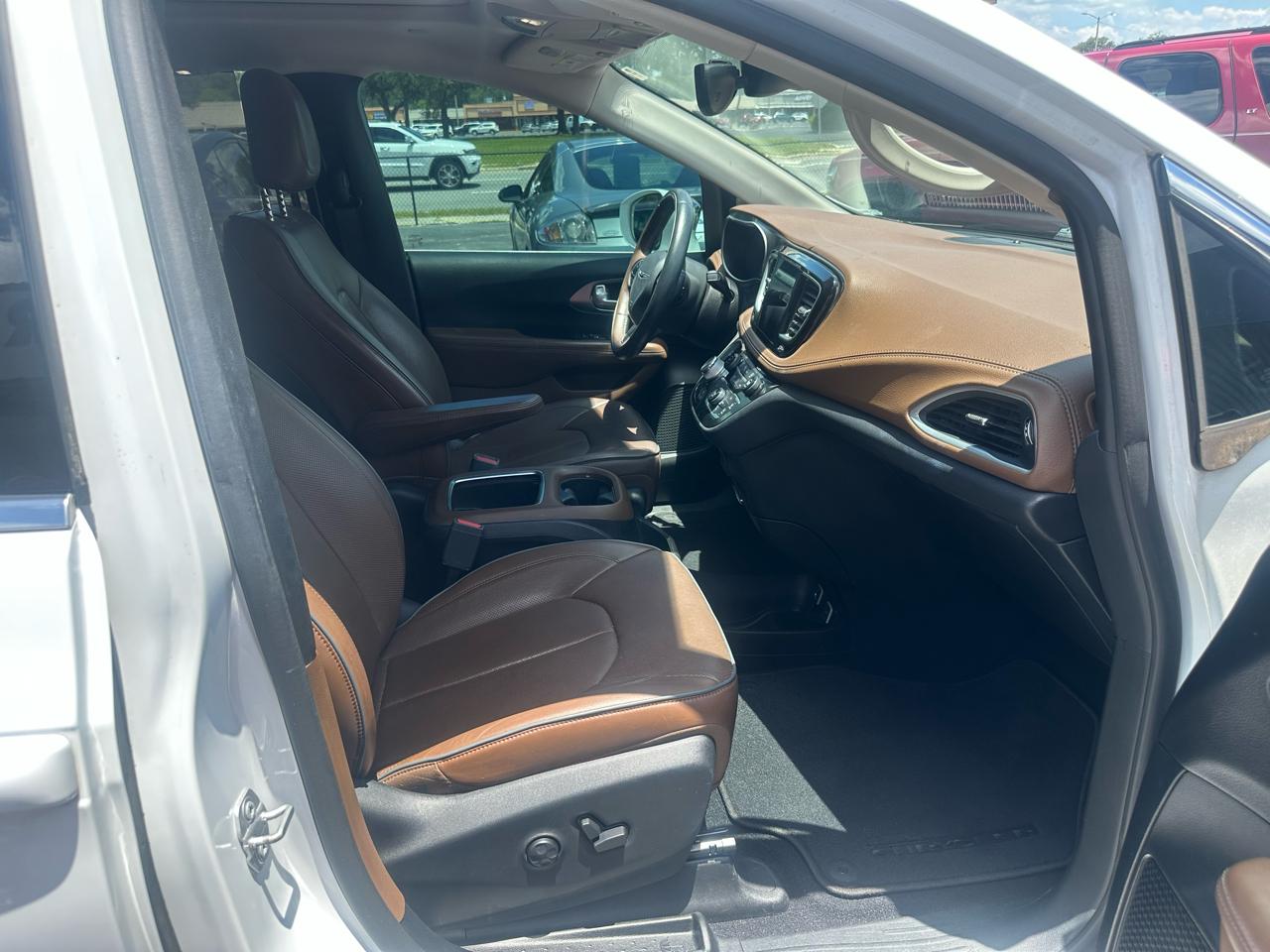 Chrysler Pacifica Limited FWD 2017
