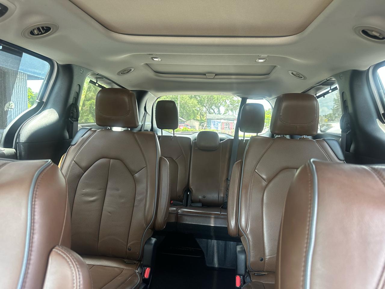 Chrysler Pacifica Limited FWD 2017
