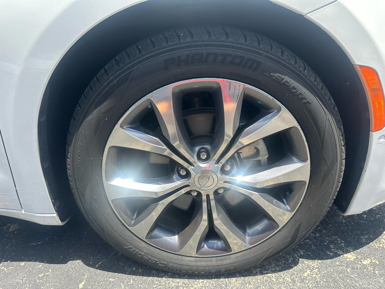 Chrysler Pacifica Limited FWD 2017