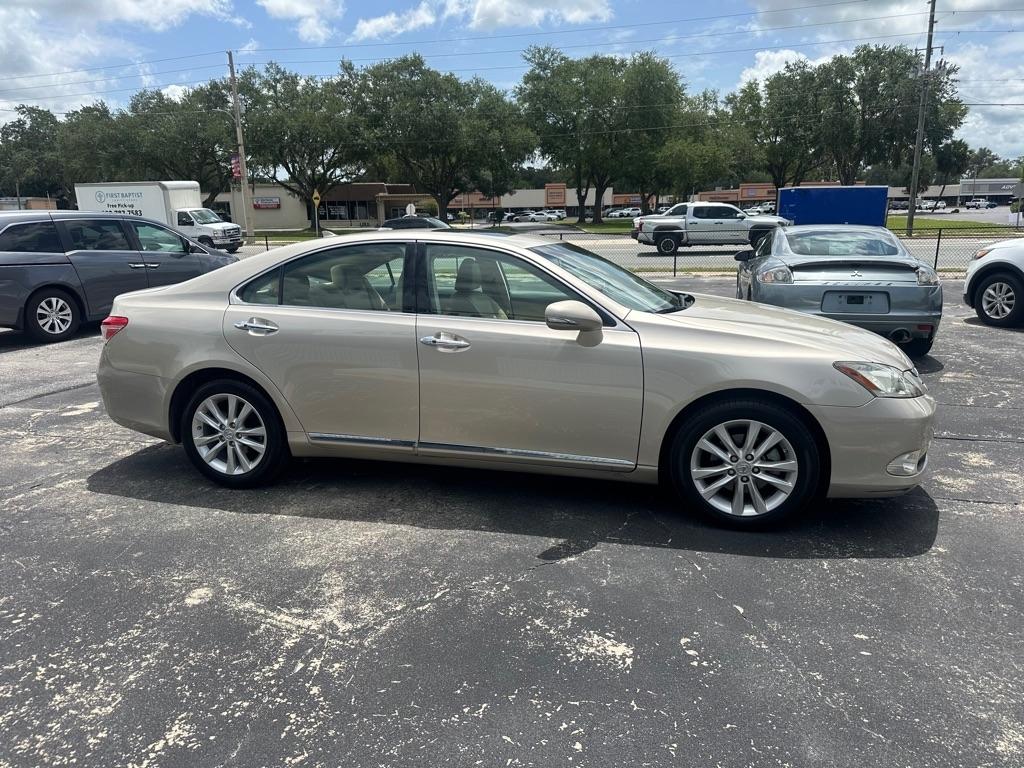Lexus ES 350 4dr Sdn 2010