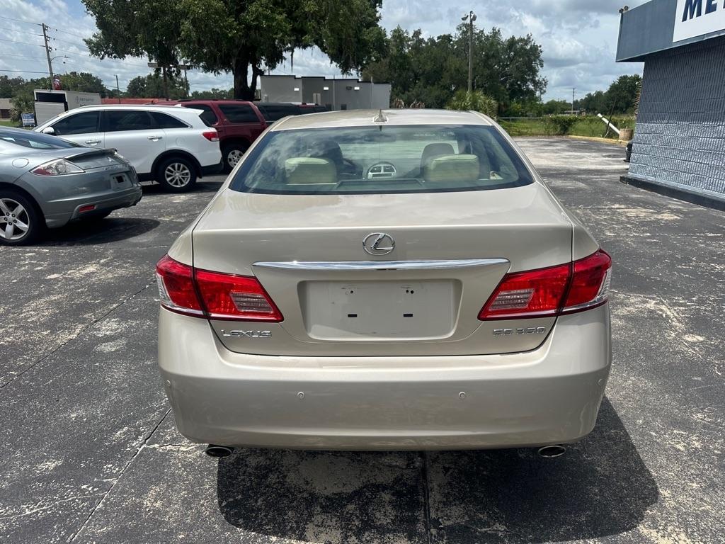 Lexus ES 350 4dr Sdn 2010