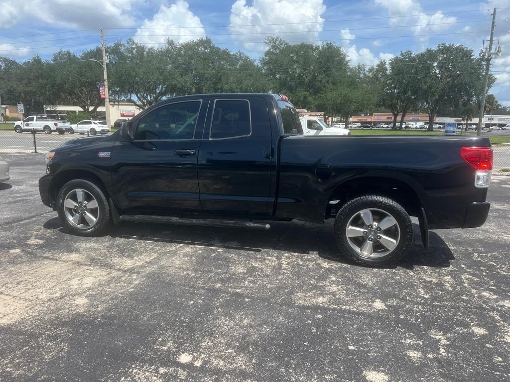 Toyota Tundra 2WD Truck Dbl 5.7L V8 6-Spd AT (Natl) 2010