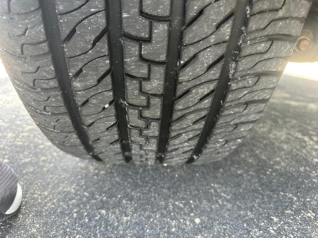 Toyota Tundra 2WD Truck Dbl 5.7L V8 6-Spd AT (Natl) 2010