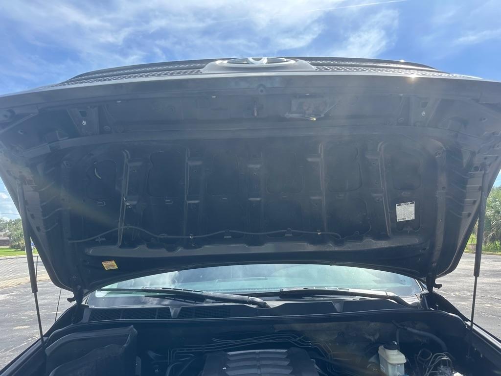 Toyota Tundra 2WD Truck Dbl 5.7L V8 6-Spd AT (Natl) 2010