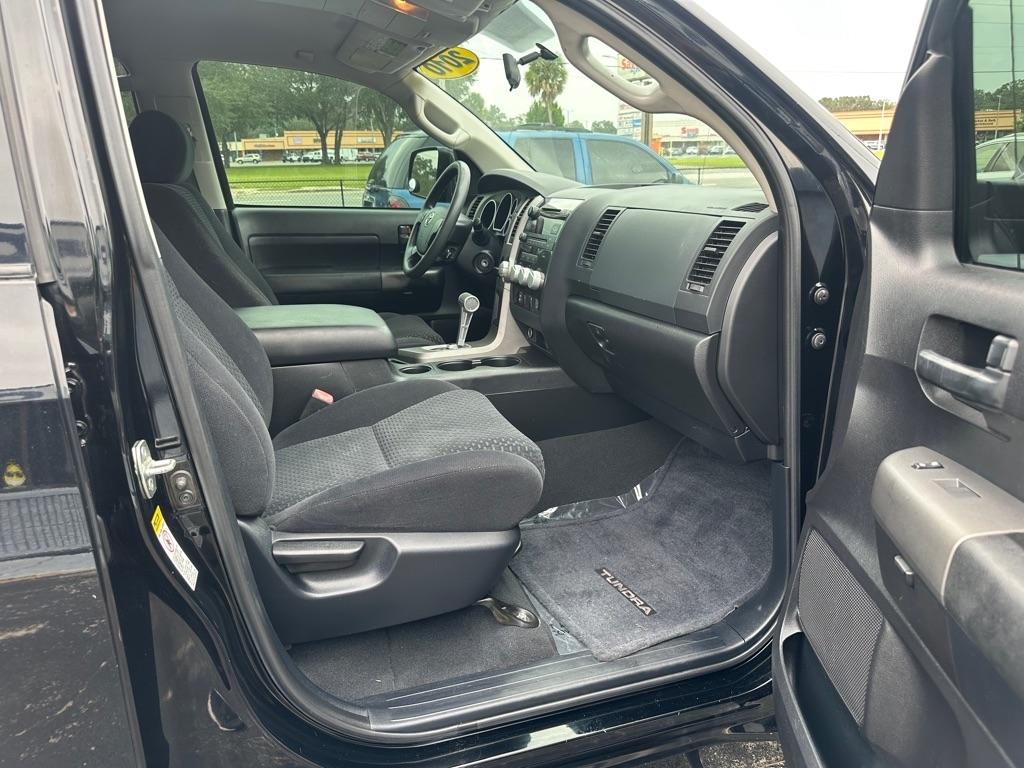 Toyota Tundra 2WD Truck Dbl 5.7L V8 6-Spd AT (Natl) 2010
