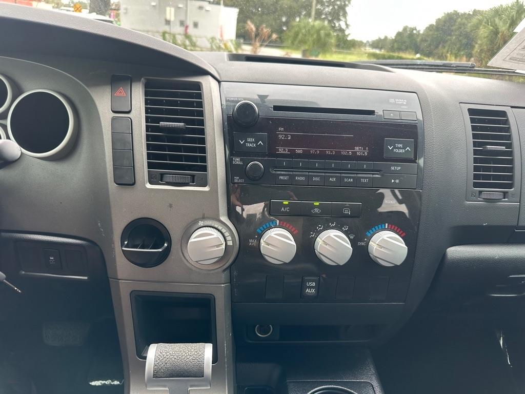 Toyota Tundra 2WD Truck Dbl 5.7L V8 6-Spd AT (Natl) 2010