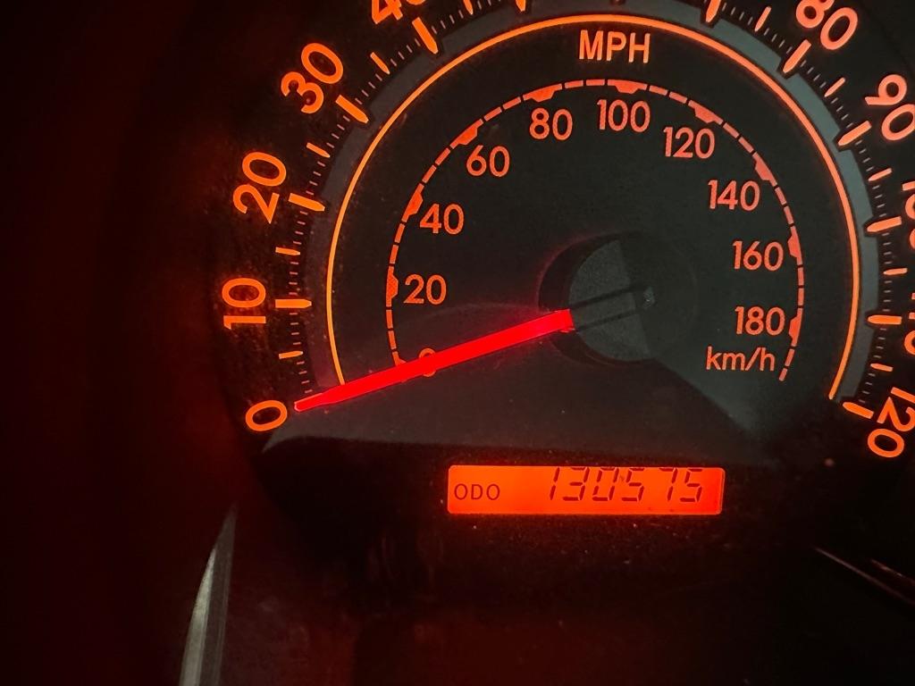 Toyota Tundra 2WD Truck Dbl 5.7L V8 6-Spd AT (Natl) 2010
