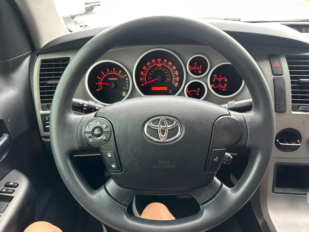 Toyota Tundra 2WD Truck Dbl 5.7L V8 6-Spd AT (Natl) 2010