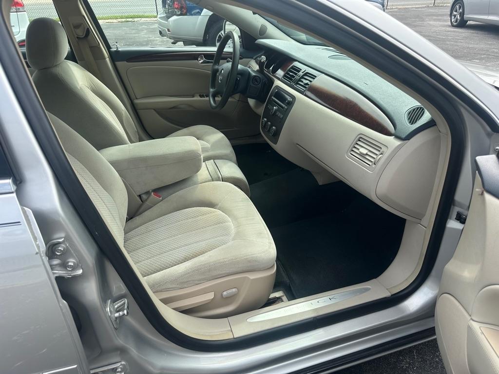 Buick Lucerne 4dr Sdn CX 2006