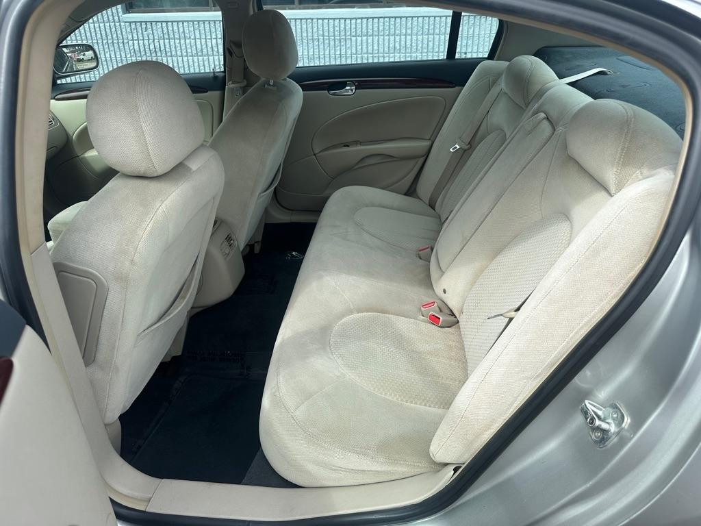 Buick Lucerne 4dr Sdn CX 2006