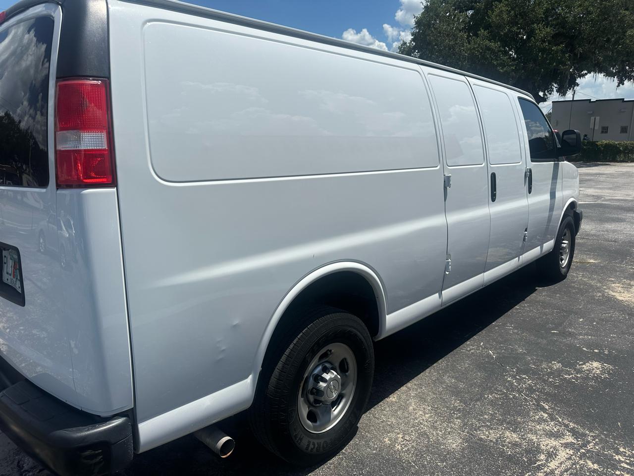 Chevrolet Express Cargo Van 2500 155" WB RWD 2021