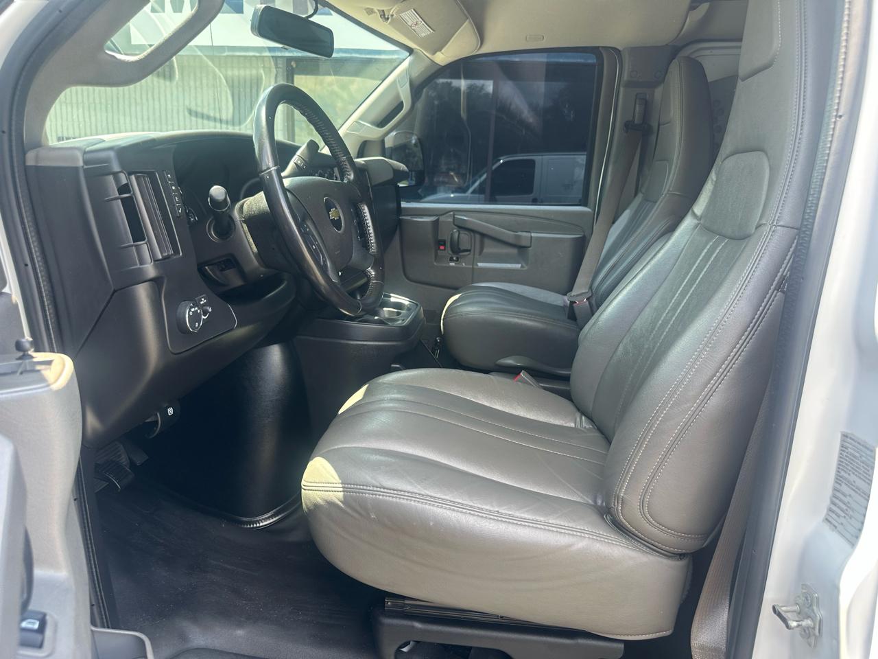 Chevrolet Express Cargo Van 2500 155" WB RWD 2021