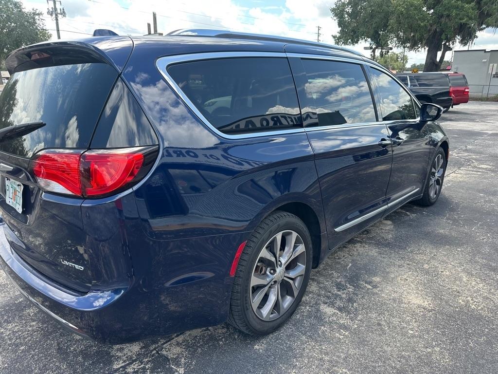 Chrysler Pacifica Limited FWD 2017