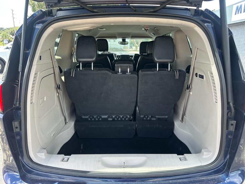 Chrysler Pacifica Limited FWD 2017
