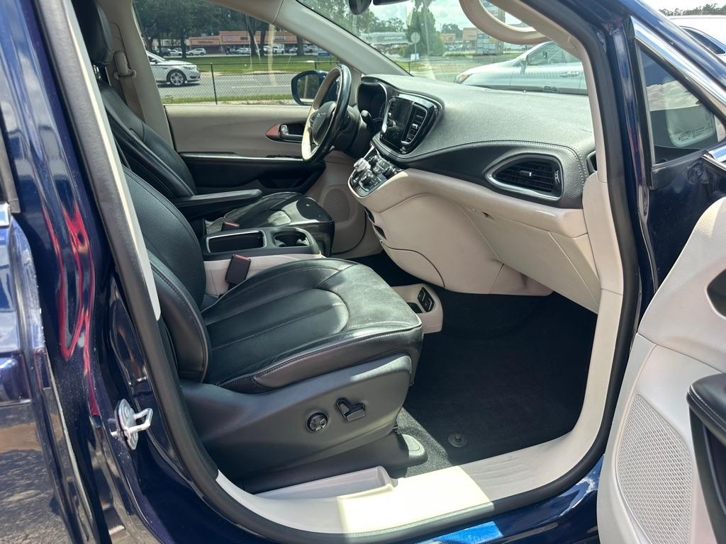 Chrysler Pacifica Limited FWD 2017